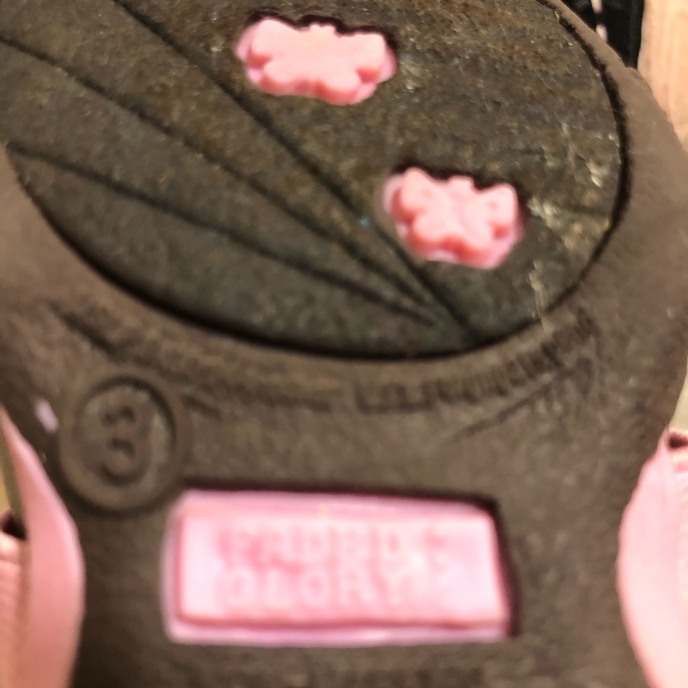Toddlers Girls Shoes 2 Pair - Picture 8 of 8